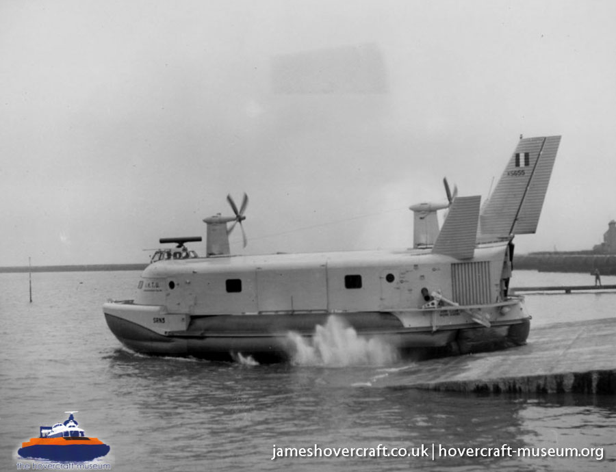 SRN3 in service -   (The <a href='http://www.hovercraft-museum.org/' target='_blank'>Hovercraft Museum Trust</a>).